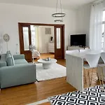 Nid Urbain Colmarien - 4 Personnes - Garage דירה *